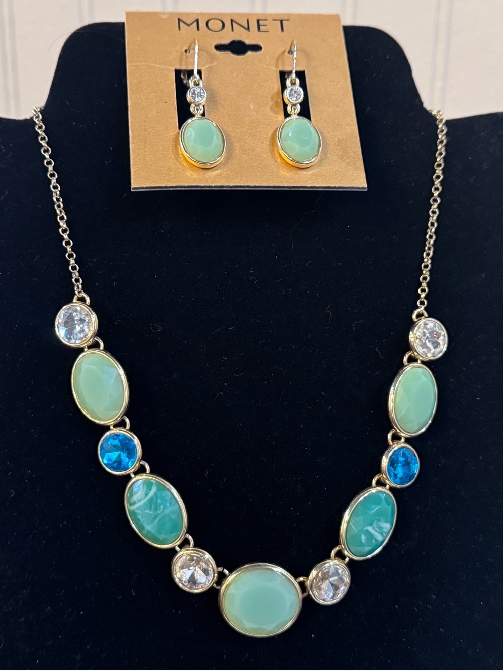 Vintage Monet Necklace Gold Tone Light Green, Blue, Clear Stone Cabochon 17"